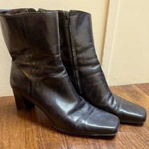 Michelle D ankle boots. Size 10.